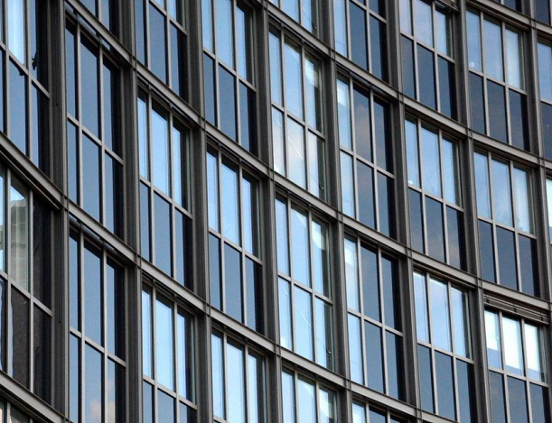 high rise glass cleaning