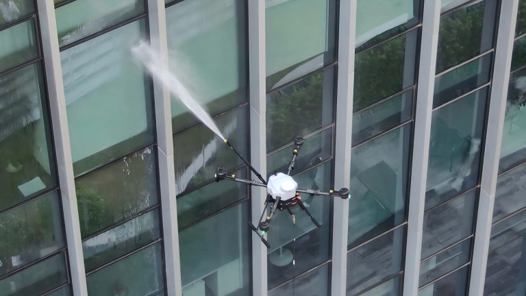 vastarrive va-d15r cleaning drone applications