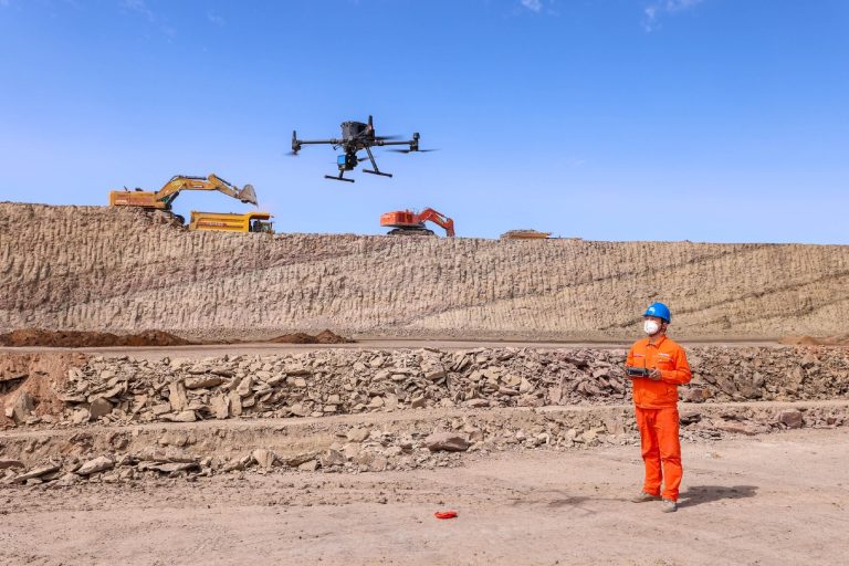 Industrial drones in dusty environments