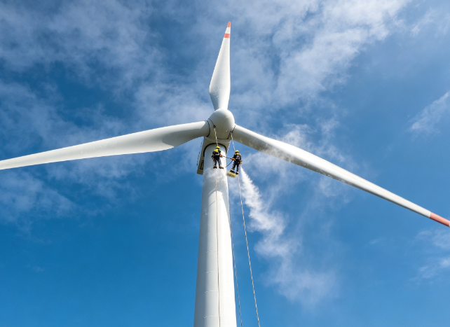 manual wind turbine cleaning