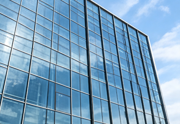 window cleaning drone for glass curtain wall buildings