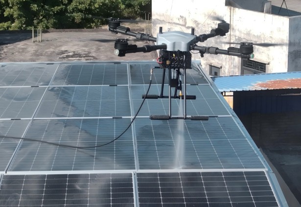 cleaning drone advantages